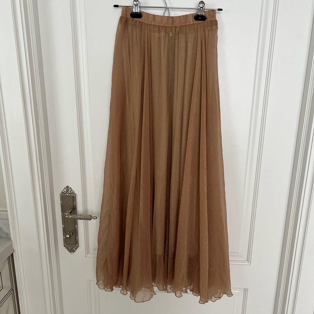long skirts - Picture 2 of 7